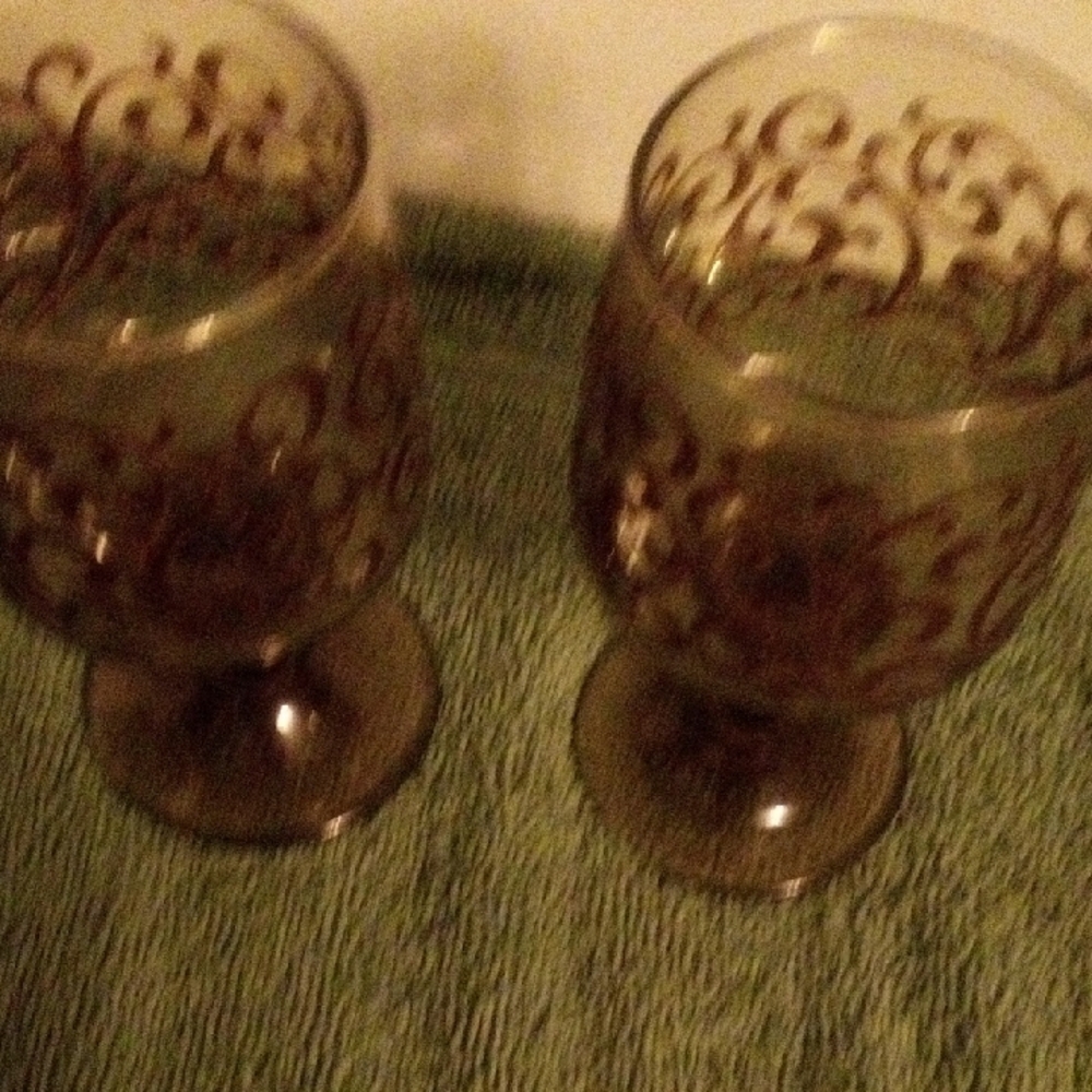 Elegant Brown Swirl Glass Goblets
